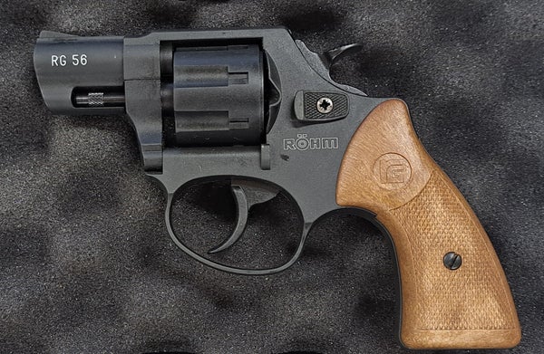 R&ouml;hm RG 56  kaasurevolveri 6mm