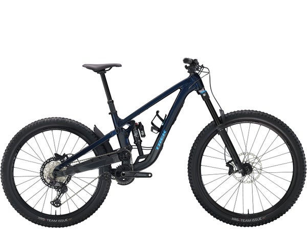 Trek Slash 8 Gen 6 t&auml;ysjousto maastopy&ouml;r&auml;