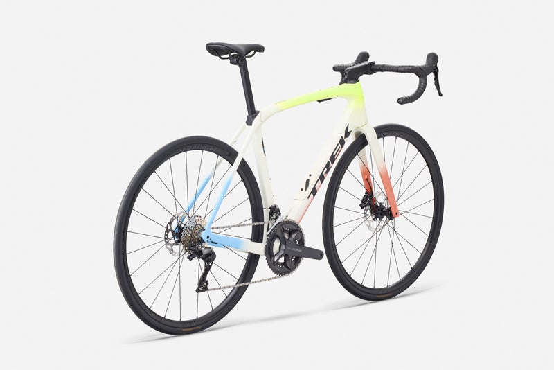 Trek Domane SL 5 Gen 4 maantiepy&ouml;r&auml;