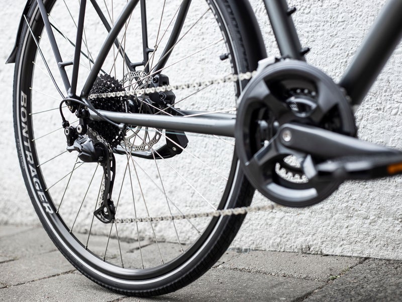 Trek FX 2 Disc varusteltu hybridipy&ouml;r&auml;