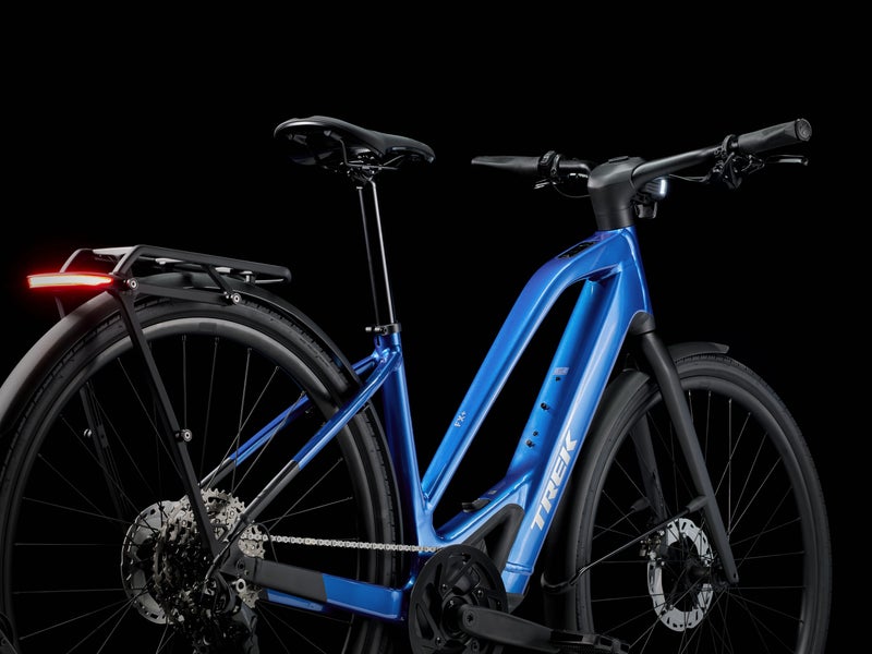 Trek FX+ 7 Mid-step s&auml;hk&ouml;hybridipy&ouml;r&auml;