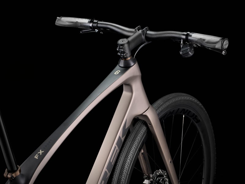 Trek FX Sport 6 hybridipy&ouml;r&auml;