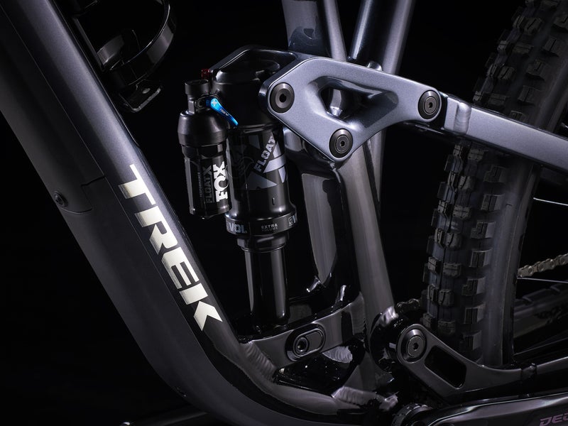 Trek Fuel EX 8 Gen 6 t&auml;ysjoustomaastopy&ouml;r&auml;