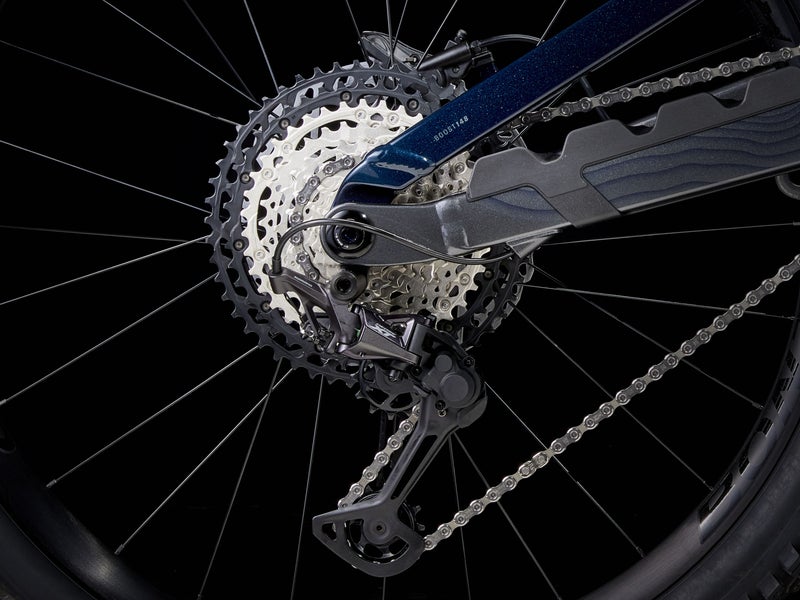 Trek Slash 8 Gen 6 t&auml;ysjousto maastopy&ouml;r&auml;