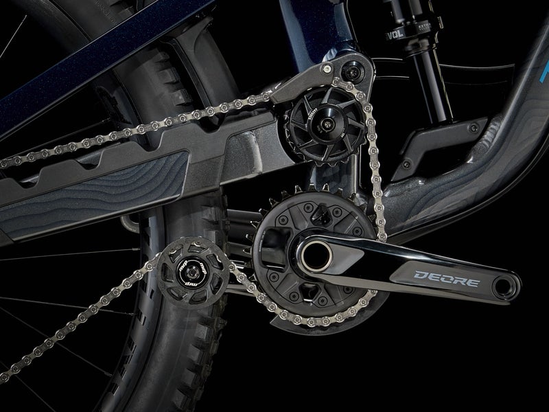 Trek Slash 8 Gen 6 t&auml;ysjousto maastopy&ouml;r&auml;