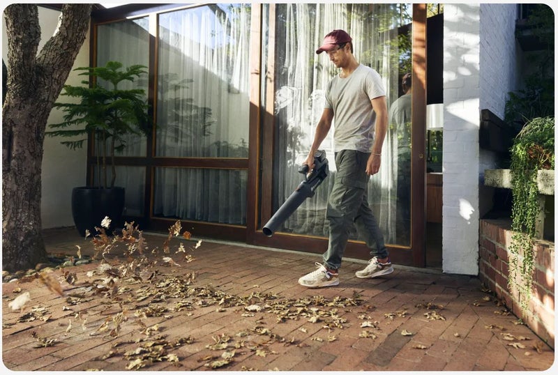 Husqvarna ASPIRE B8X-P4A PUHALLIN, mukana akku ja laturi