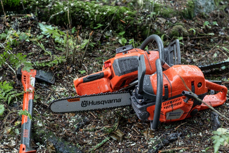 Husqvarna 550XPG II moottorisaha , l&auml;mp&ouml;kahvat