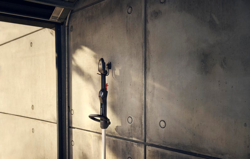 Husqvarna ASPIRE T28-P4A TRIMMERI,  mukana  laturi ja 4,0Ah akku